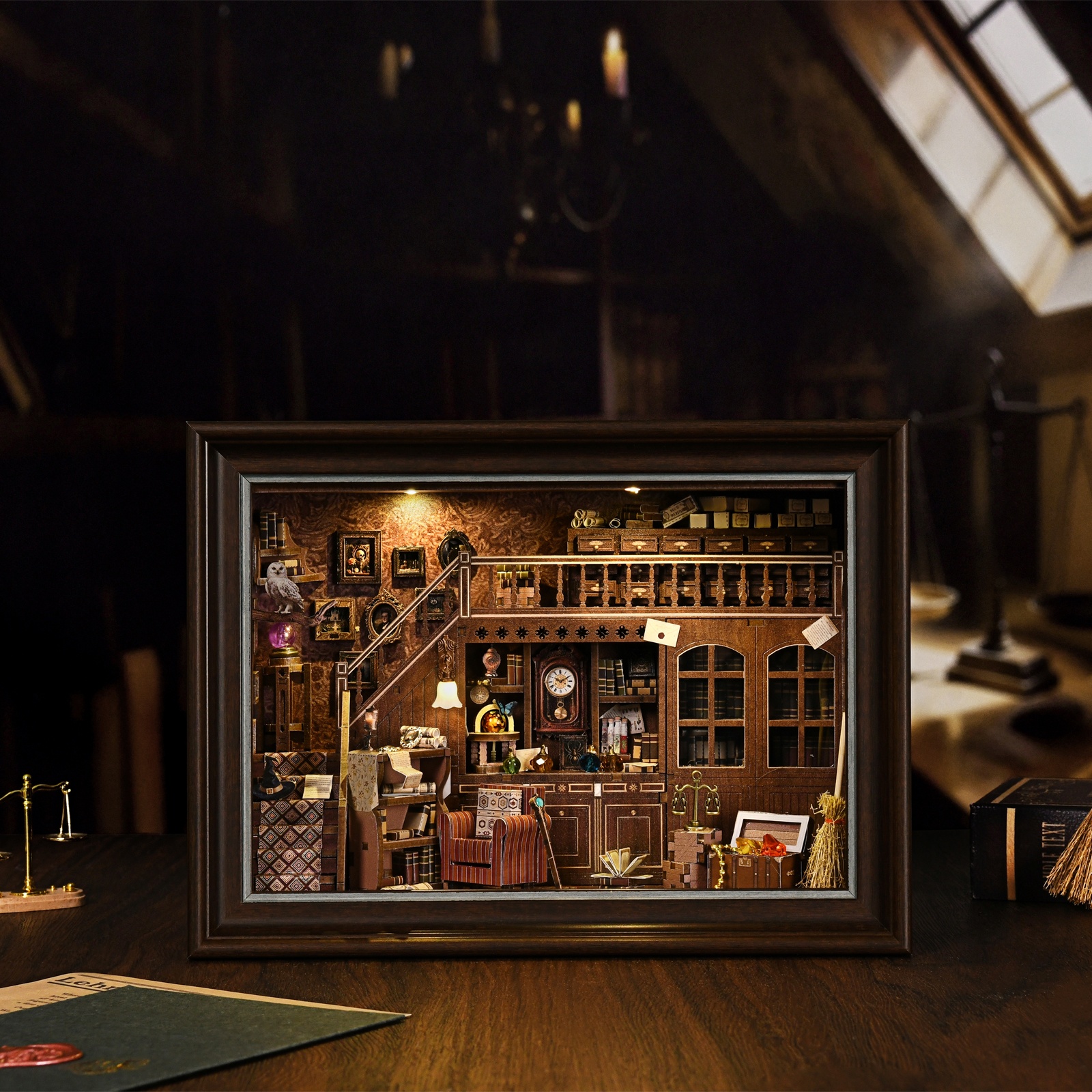 Book Nook Kit Secret Attic DIY - مراجعة Engraved Wood Frame وسعره