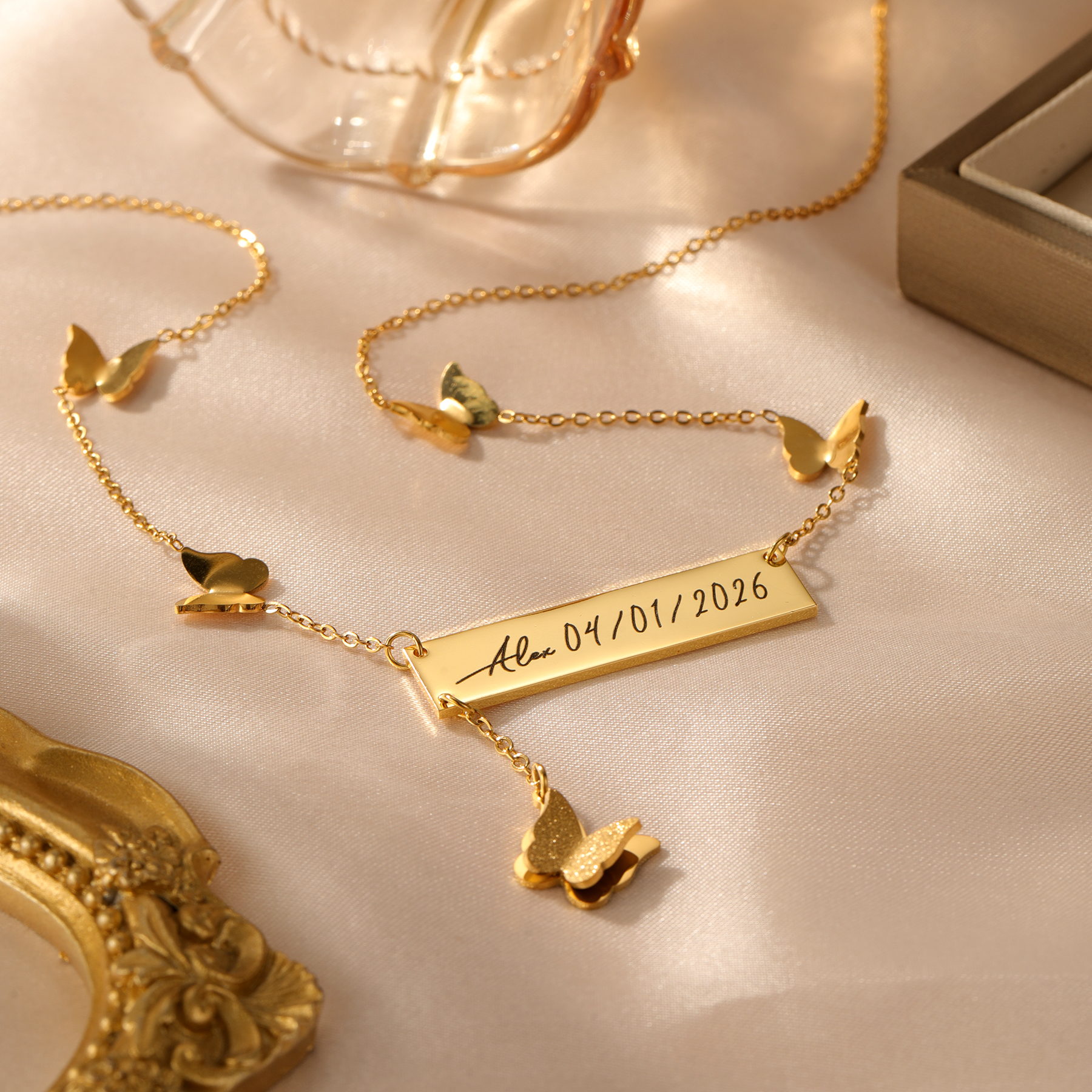 Personalized Butterfly Bar Nam - مراجعة Handwriting Necklace Bar وسعره