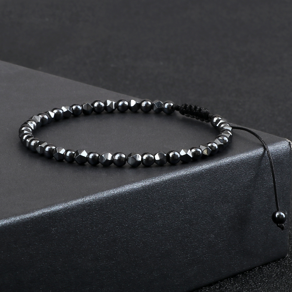 Minimalism Hematite Bracelet I - مراجعة Coordinates Bracelet وسعره