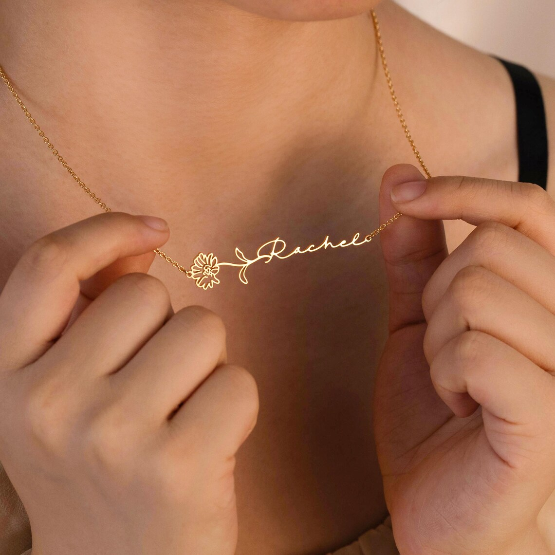 Haiyufly Custom Name Necklace  - مراجعة Birth Flower Necklace وسعره