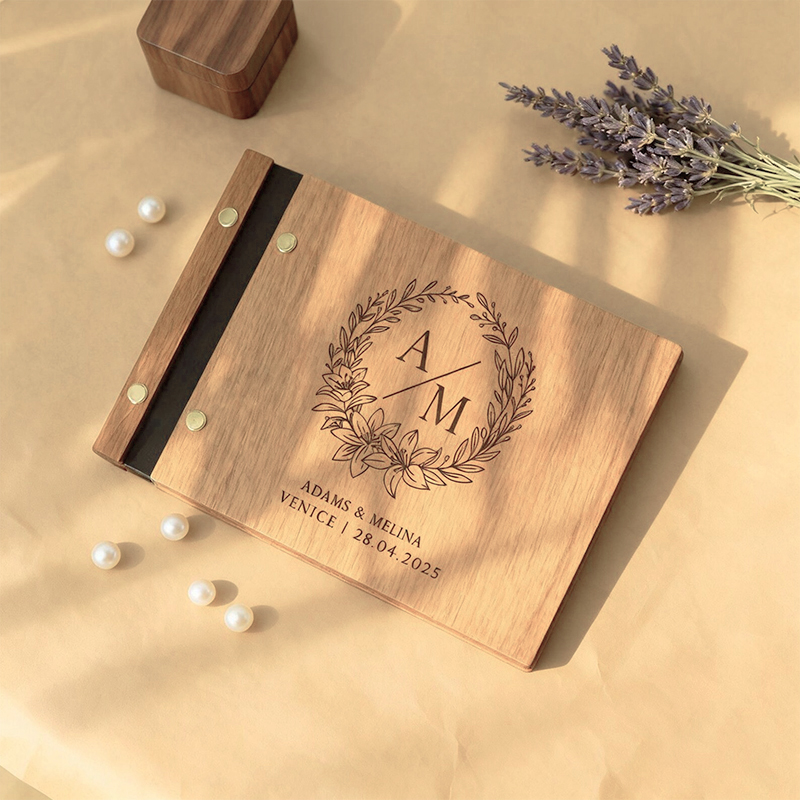 Personalized Wooden Wedding Gu - مراجعة Custom Photo Book وسعره
